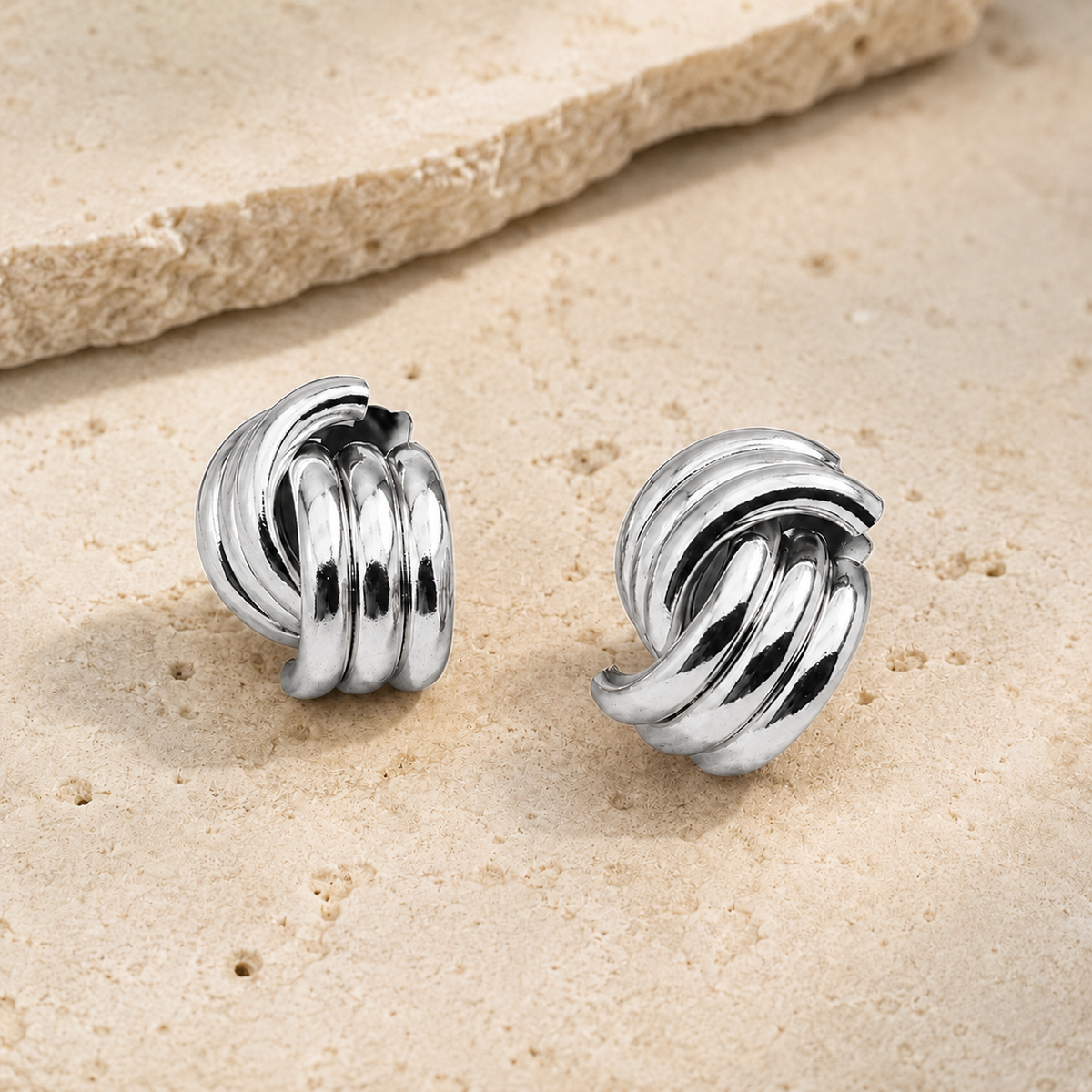 Knotwind Studs